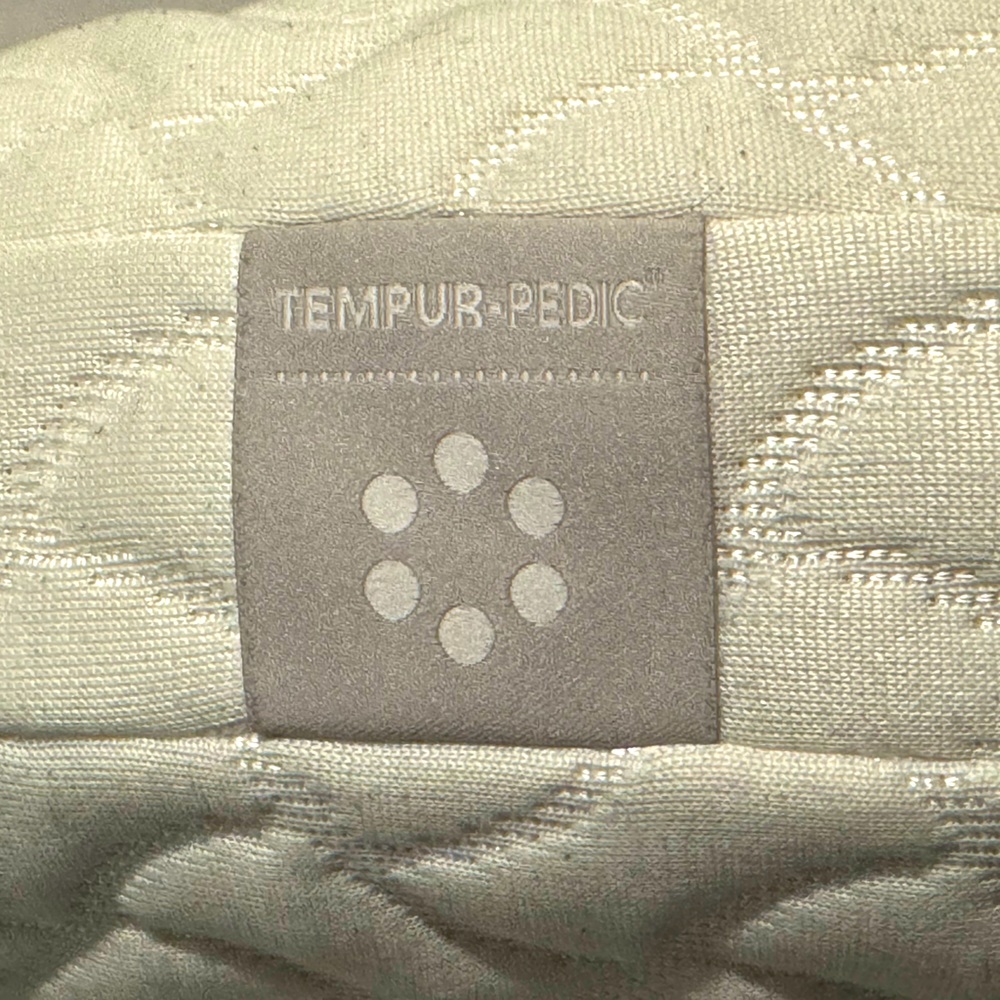Tempurpedic pillow
